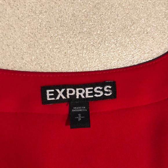 Express Red Blouse - Picture 3 of 4